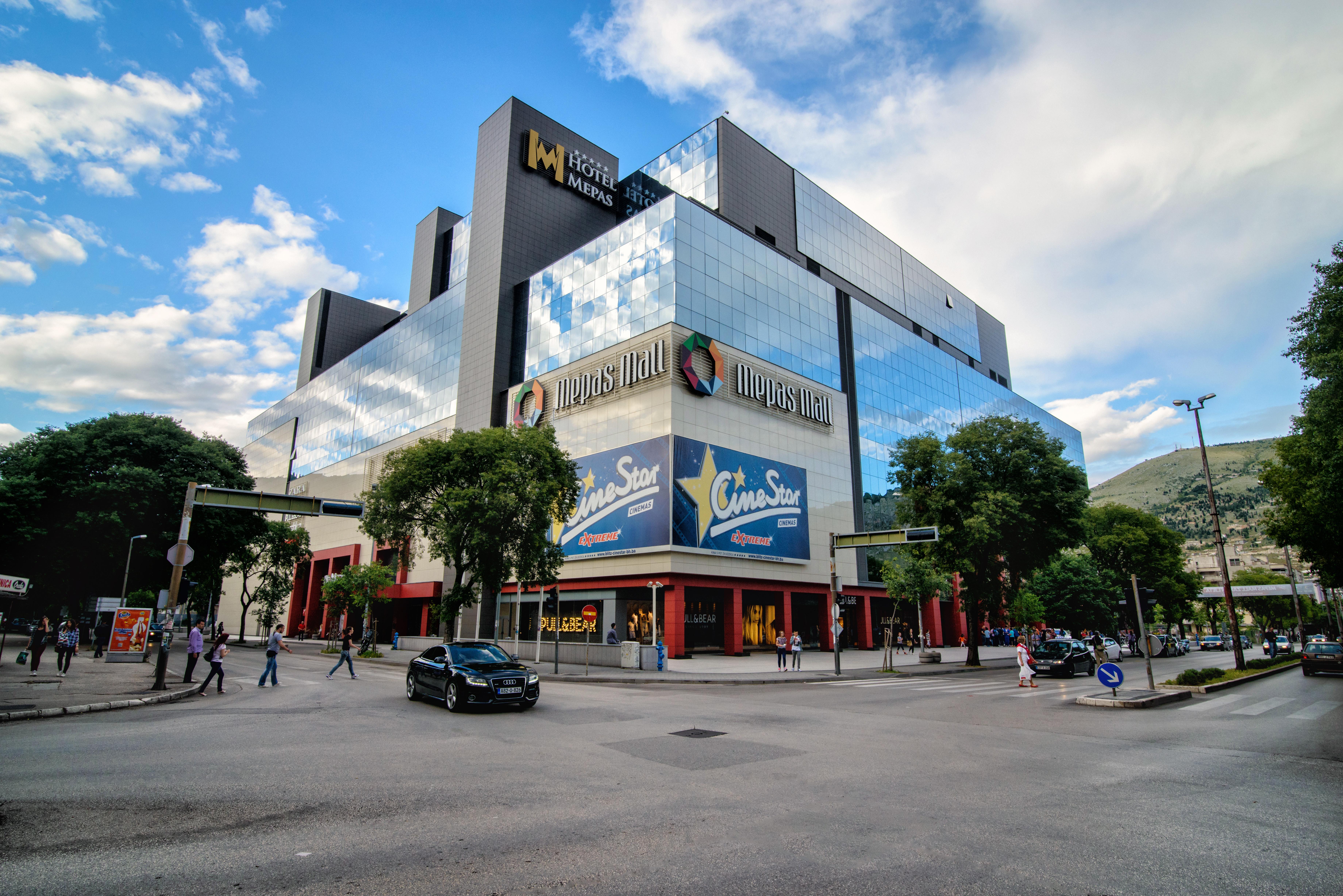 Hotel Mepas Mostar Exterior foto The mall in 2019