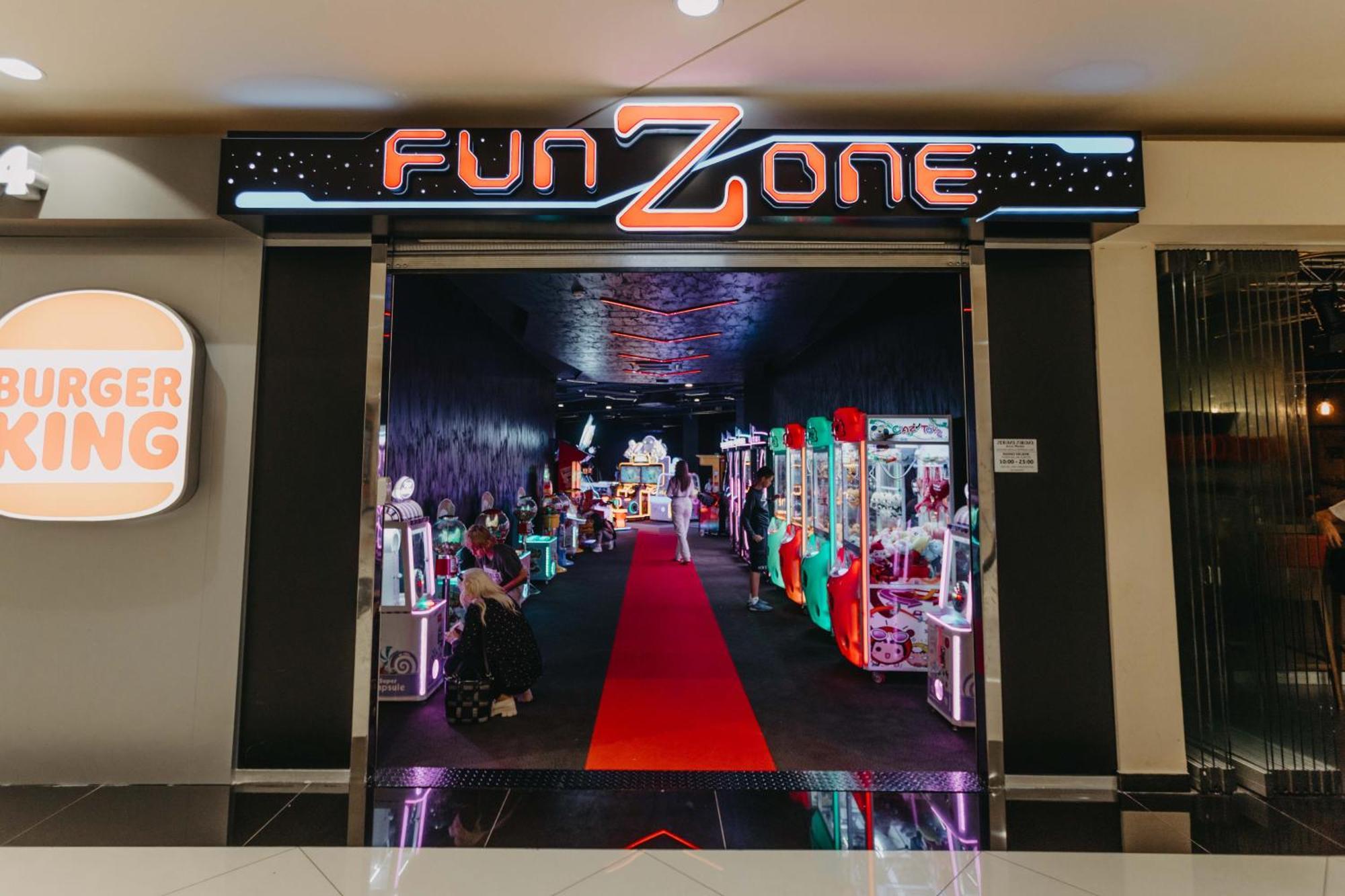 Hotel Mepas Mostar Exterior foto Fun Zone at the Mall of the Emirates